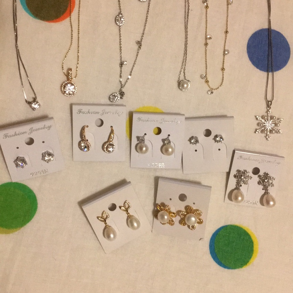 🔥🔥JEWERLY BUNDLE SALE🔥🔥NWOT pearls !!!
